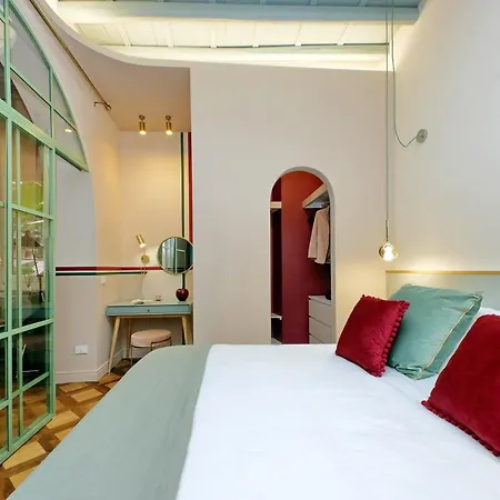 Ych-bright Navona Řím