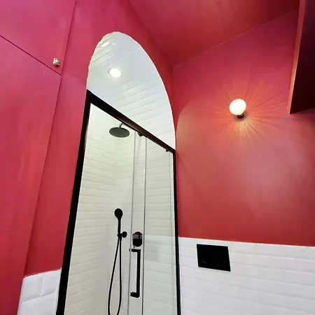 Ych-bright Navona Apartmán *